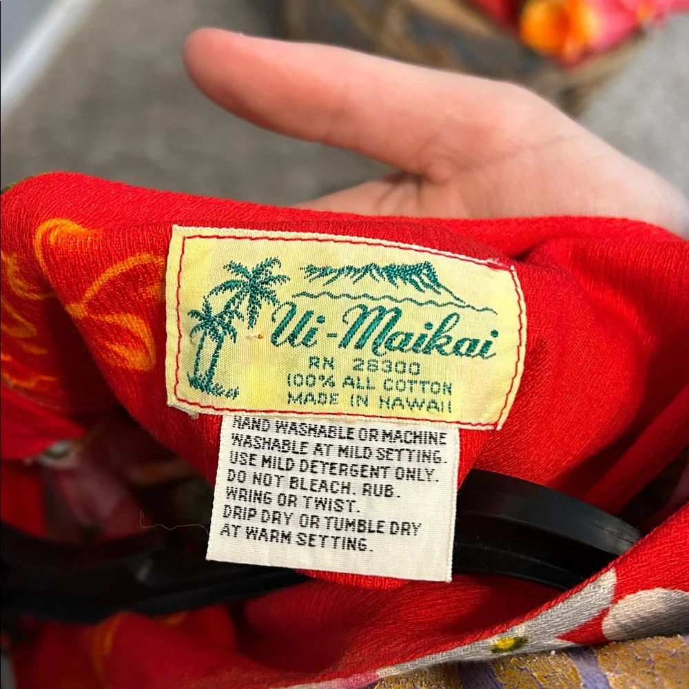 UI Maikai Vintage Hawaiian Midi Dress and Shirt Matching Set Red Floral